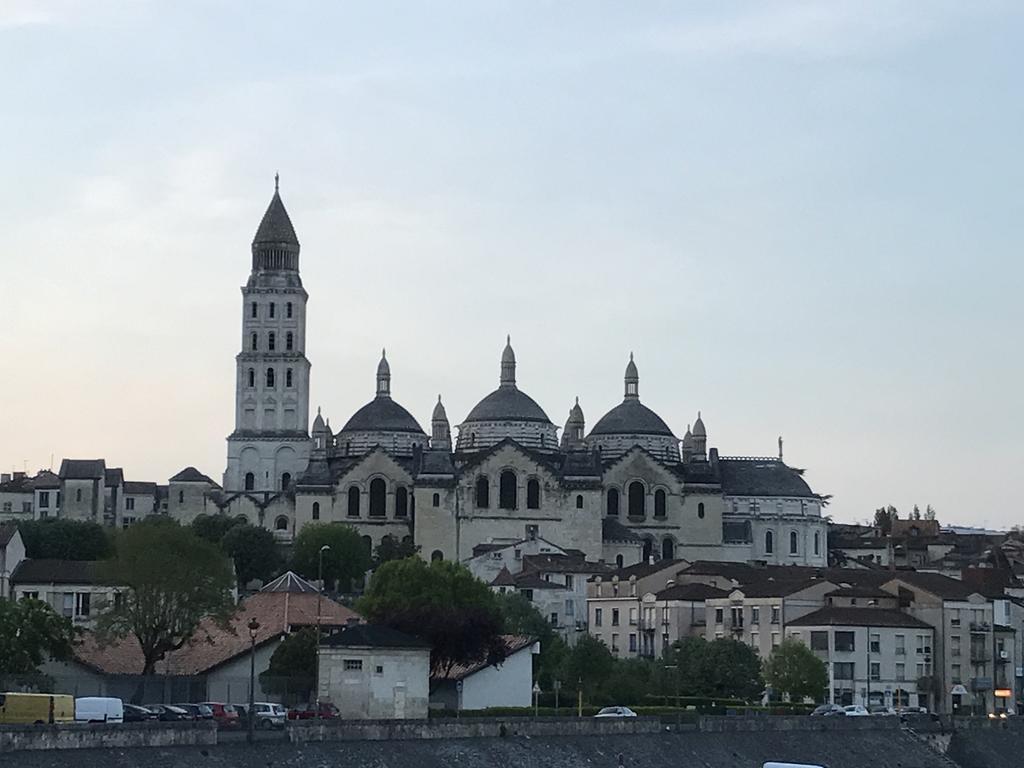 Good Place Perigueux Exterior photo